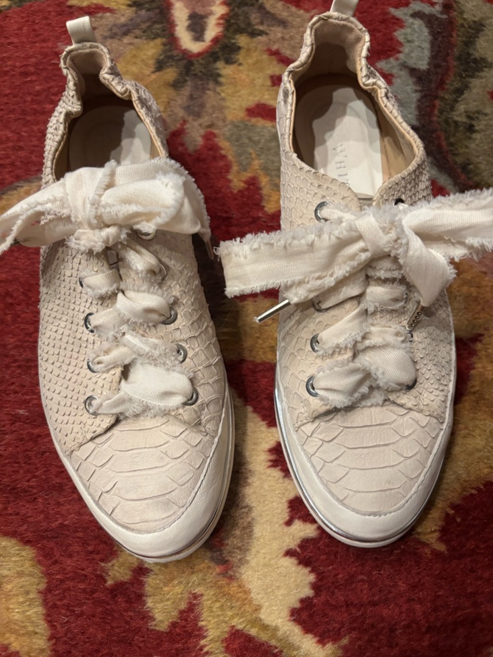 Women's Textured Cream Lace-Up Sneakers with Frayed Ribbon Laces